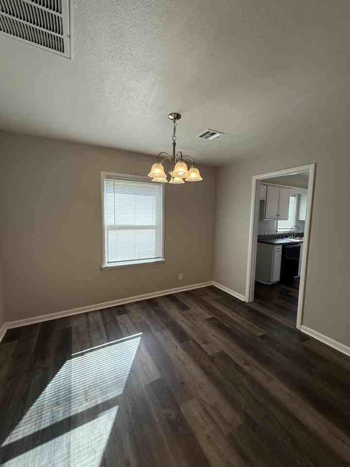 3220 Se 20th St - Photo 6 of 14