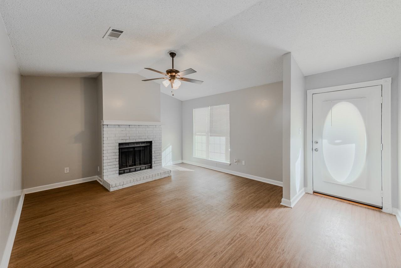 707 Pattywood Dr - Photo 3 of 16