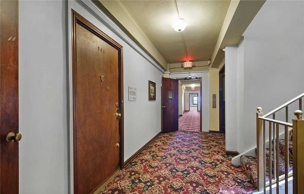 1030 E Ocean Blvd - Photo 3 of 6