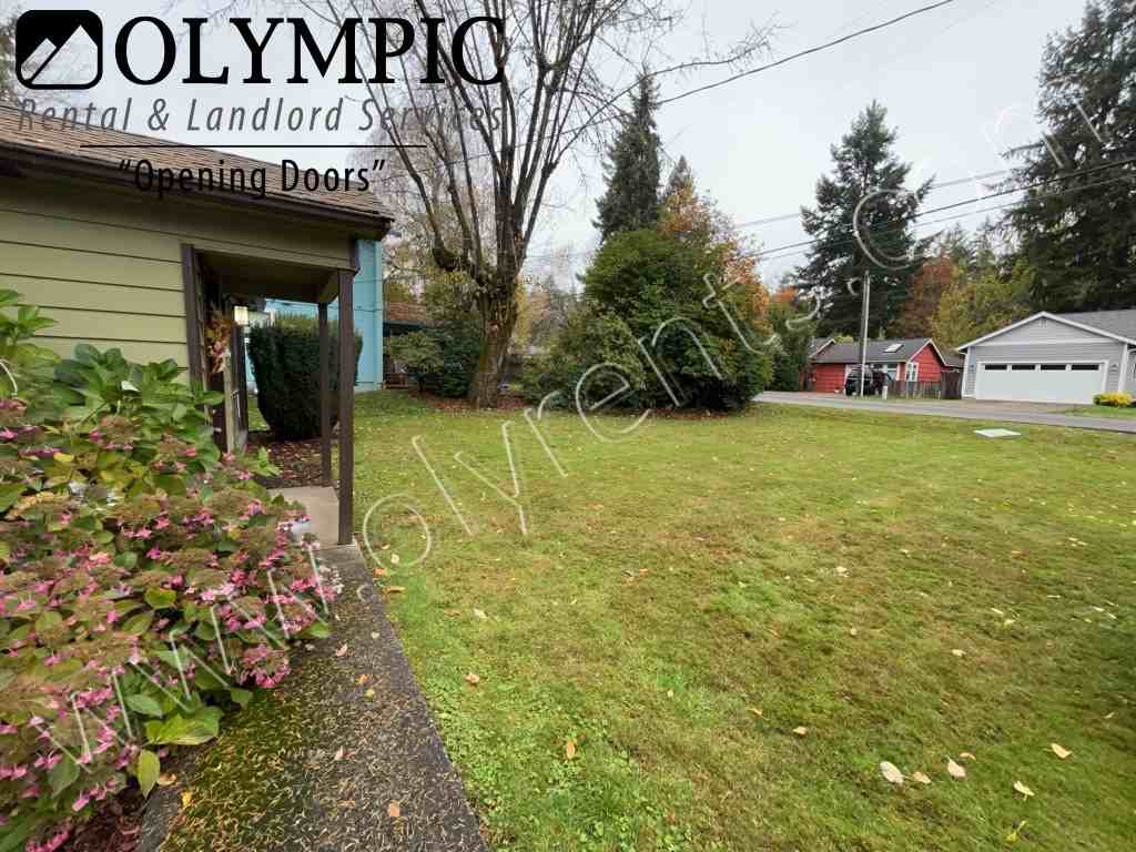 2219 Bush Ave Nw - Photo 2 of 21