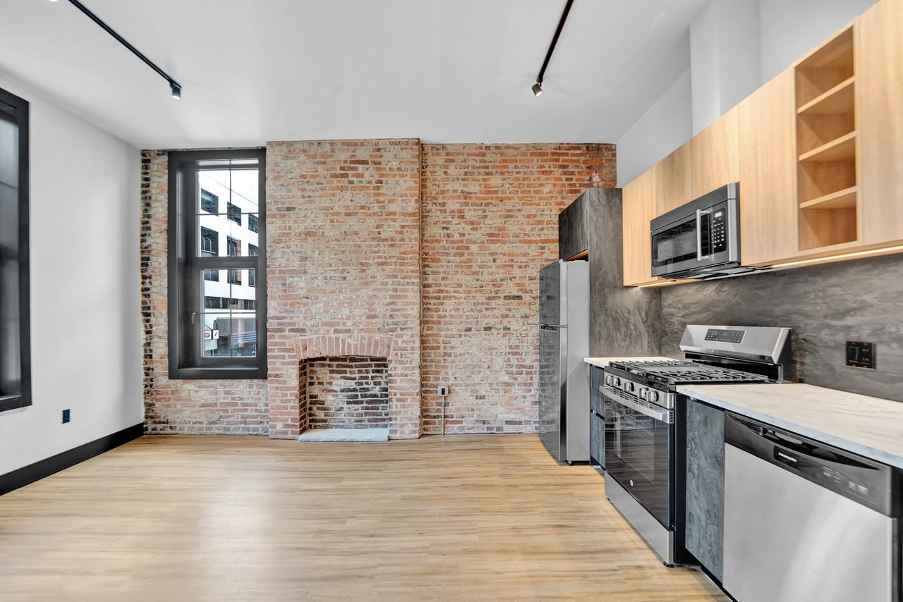 117 Penn Ave #304 - Photo 2 of 10