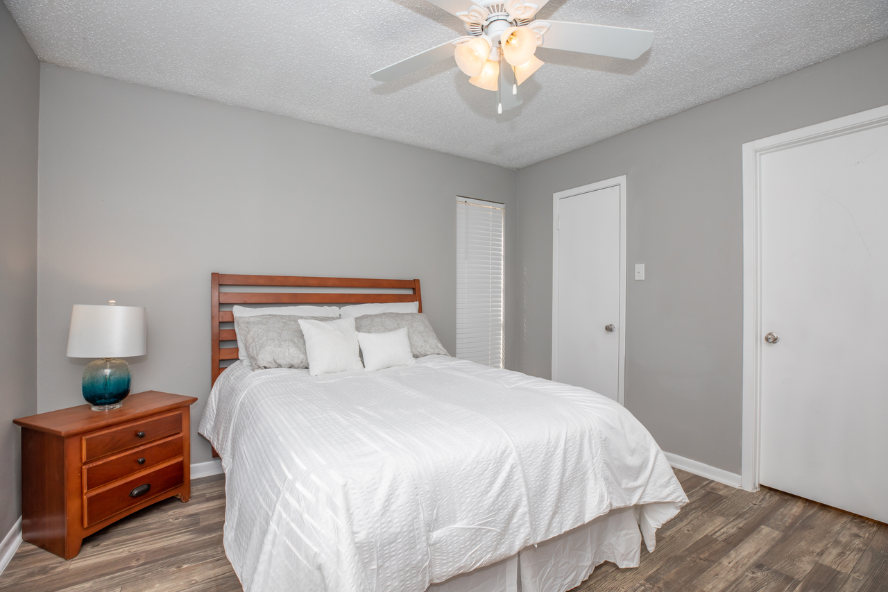 Harbour Landing Apartments - Photo 7 of 12