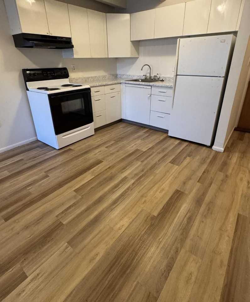 917 Sunset St - Photo 2 of 20