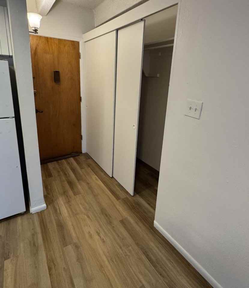 917 Sunset St - Photo 3 of 20