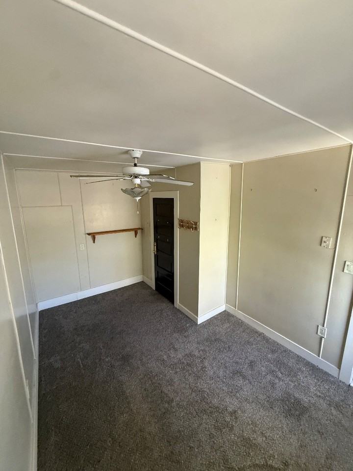 Cherry Street Investments - Photo 5 of 8