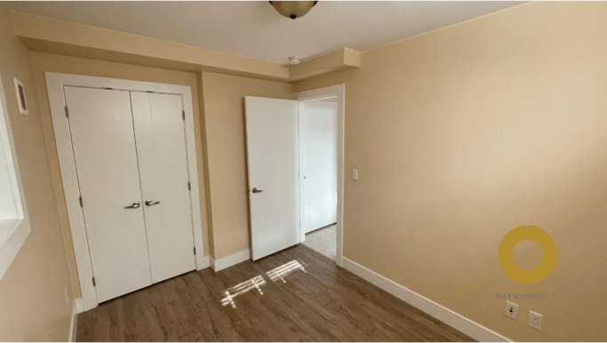 6517 Clinton Street - Photo 3 of 7