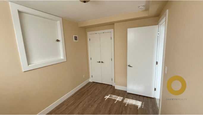 6517 Clinton Street - Photo 5 of 7