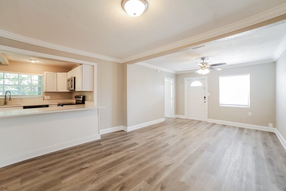 1001 Sw 25th Ave - Photo 6 of 16