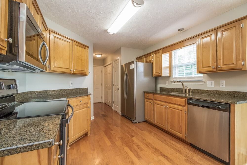 900 Pebble Beach Cir - Photo 7 of 16