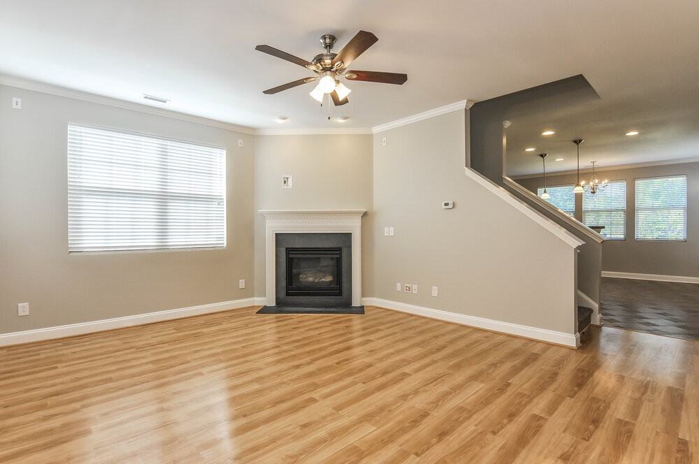 130 Norwich Dr - Photo 3 of 15