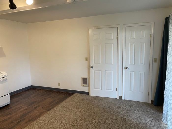 3601 Northeast 64th Street - Photo 6 of 10