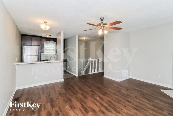 10635 Plantation Bridge Drive - Photo 3 of 15