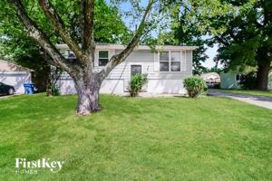 featured image of 3820 N Lawndale Ave