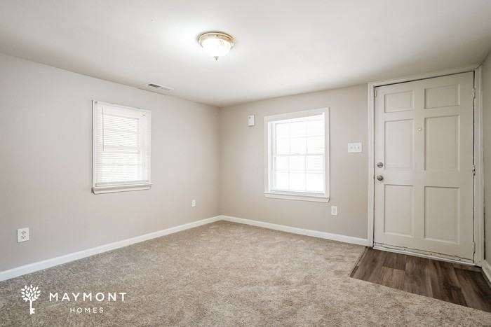 208 Bagwell St - Photo 4 of 12