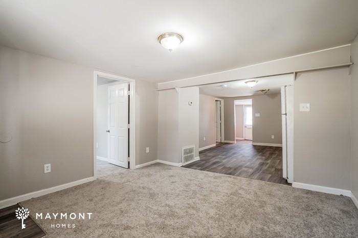 208 Bagwell St - Photo 5 of 12