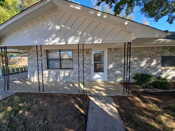 309 Denton Court - Photo 3 of 22