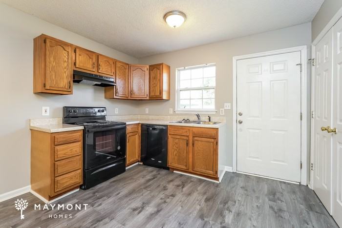 1350 Woodruff Glen Drive - Photo 6 of 12