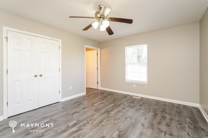 1350 Woodruff Glen Drive - Photo 7 of 12