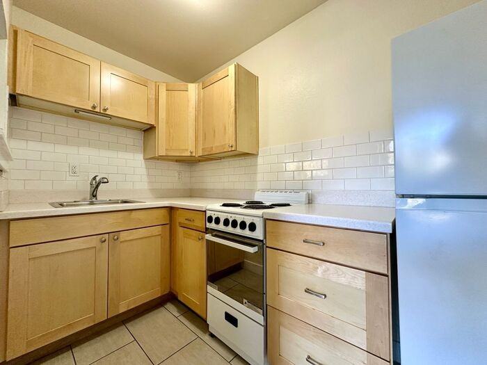 6113 8th Ave Nw - Photo 5 of 15