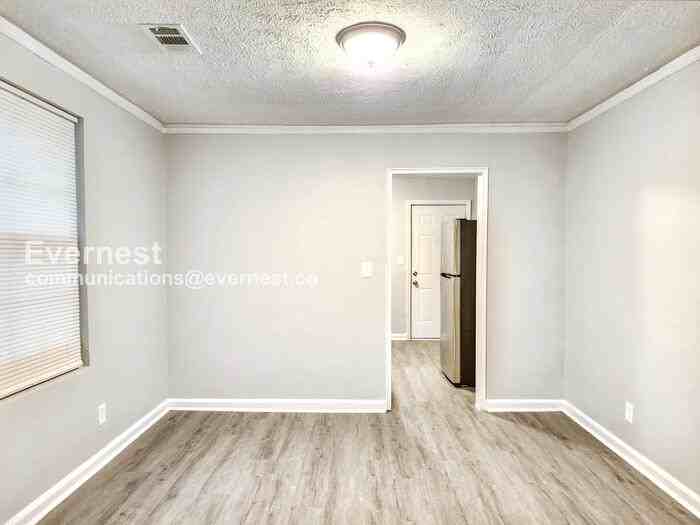 2672 Northview Ave - Photo 5 of 22