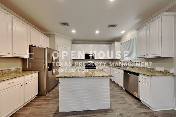 14703 Huntmont Dr - Photo 7 of 23