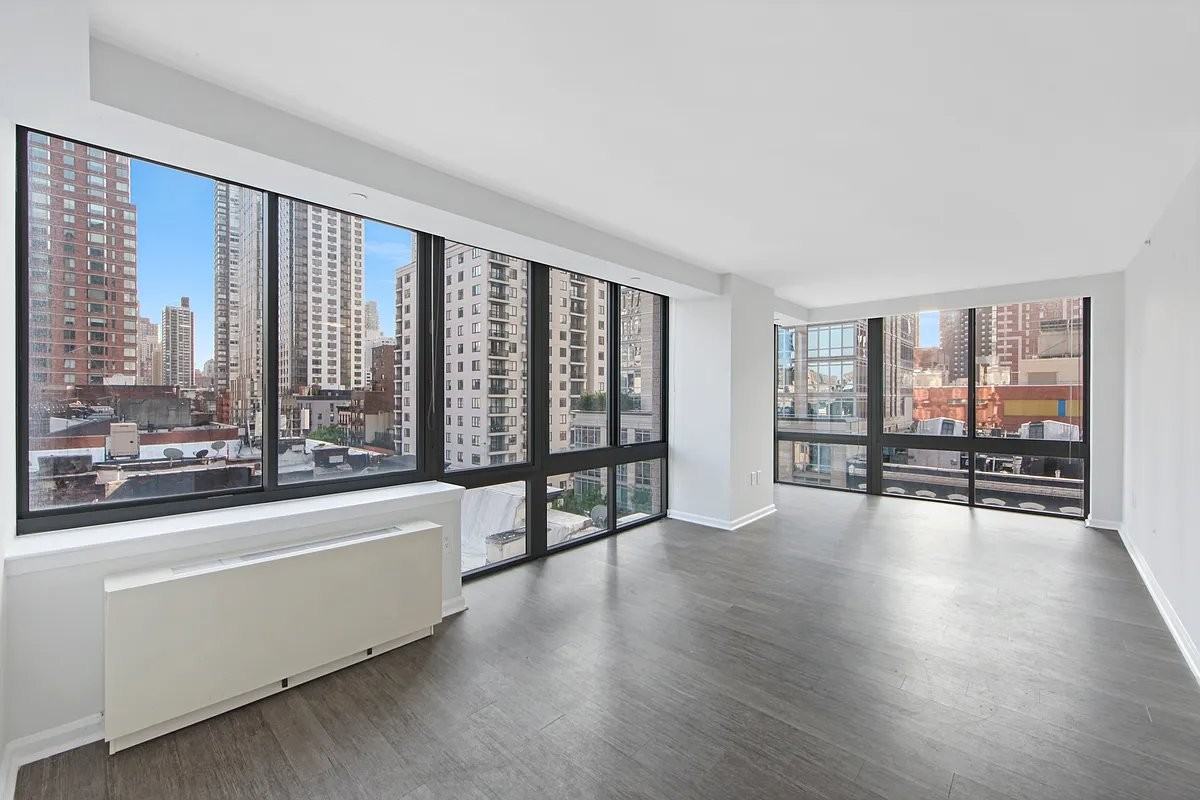 E 92nd St #20E - Photo 2 of 7