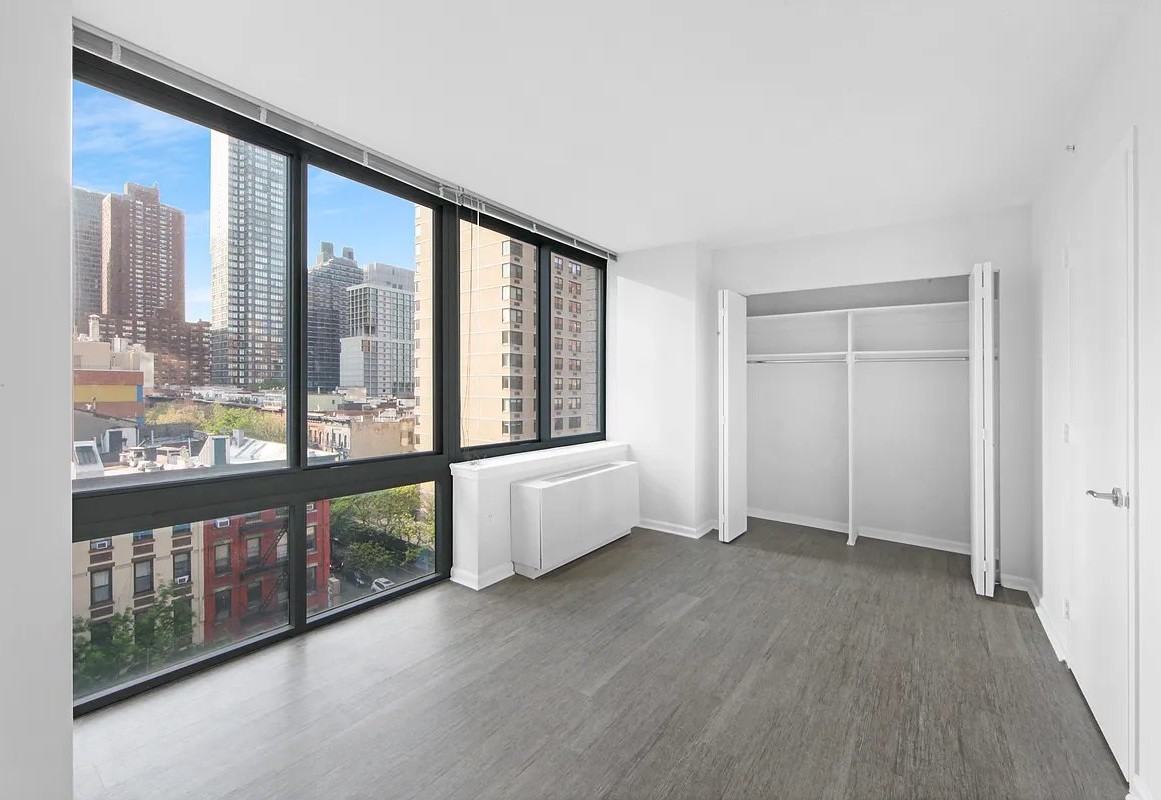 E 92nd St #20E - Photo 4 of 7