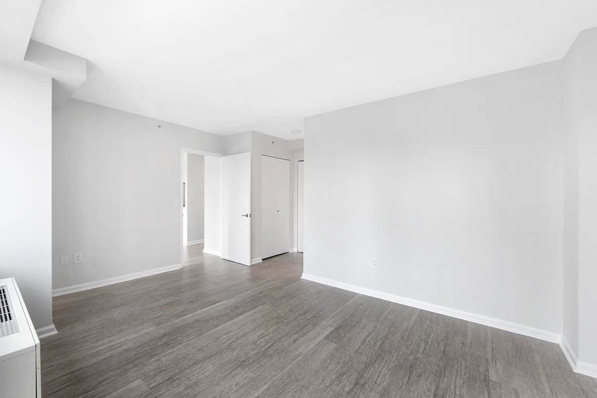 E 92nd St #20E - Photo 5 of 7