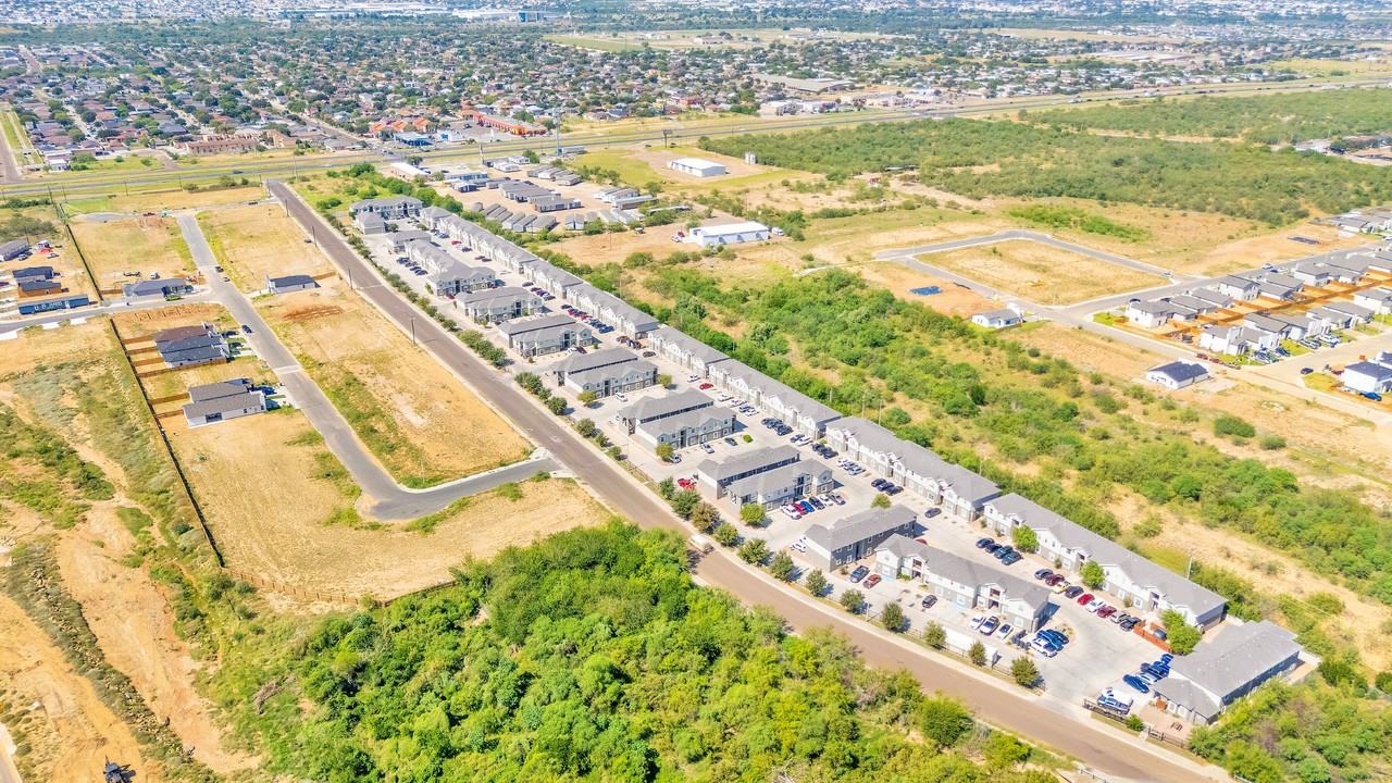 La Joya Apartments - Photo 5 of 50