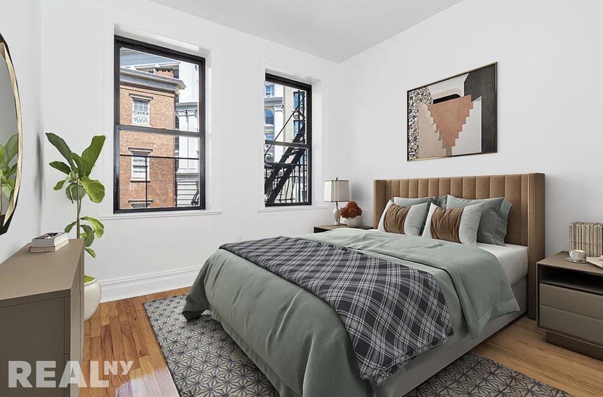 Waverly Pl #21 - Photo 2 of 6