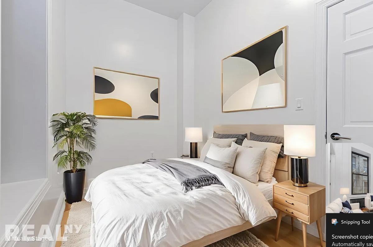 W 16th St #6 - Photo 4 of 5