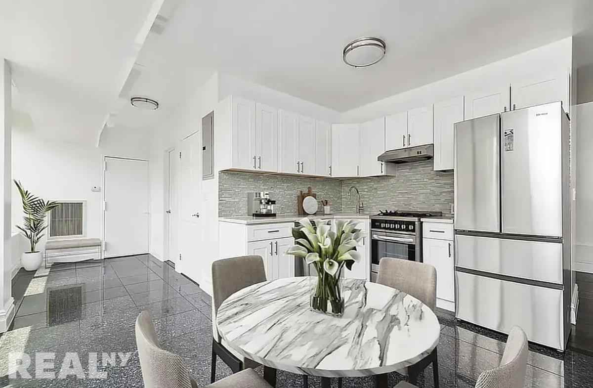 Delancey St #2ES - Photo 3 of 6