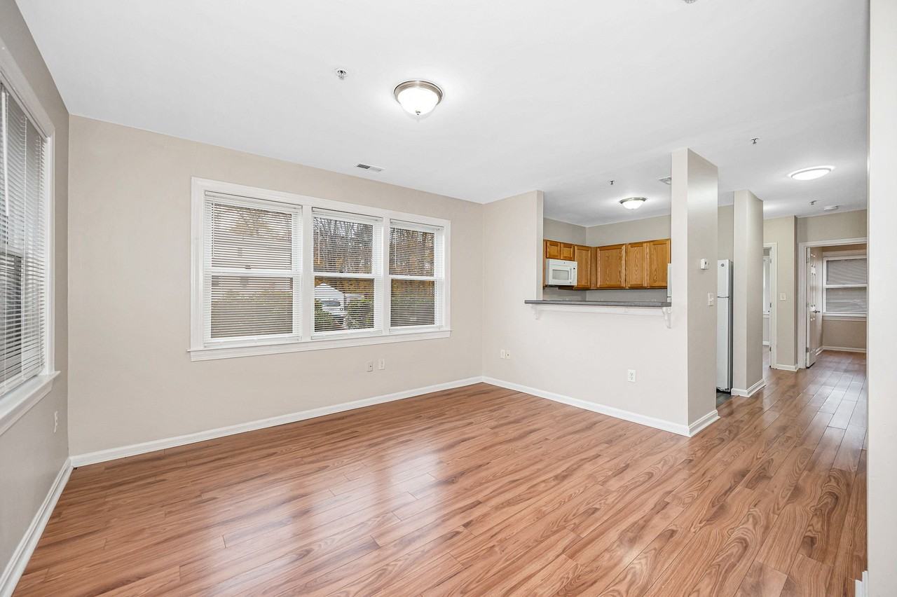Fahey Place Apartments - Photo 3 of 15