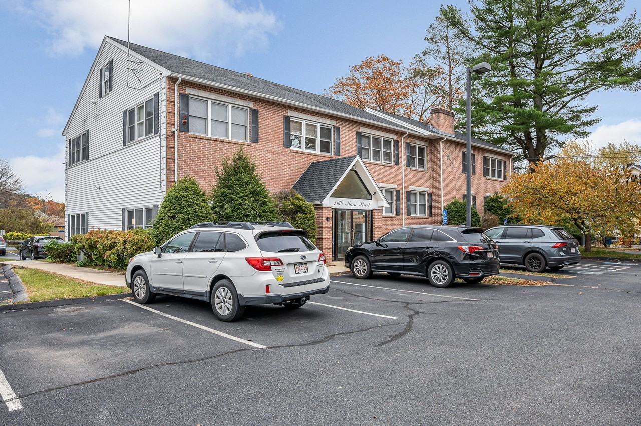 Fahey Place Apartments - Photo 3 of 13