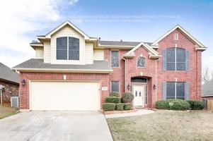 featured image of 2808 Northwood St