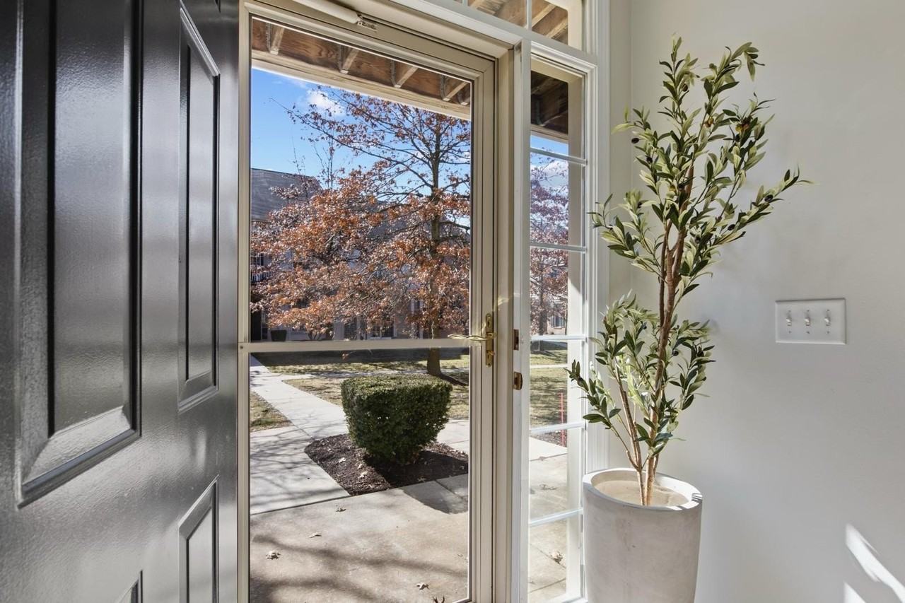 40433 Glen Eagle Ln - Photo 3 of 20