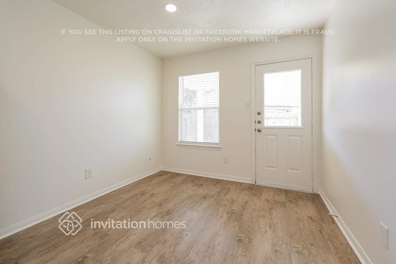 922 Doubletree Glen Drive - Photo 5 of 17