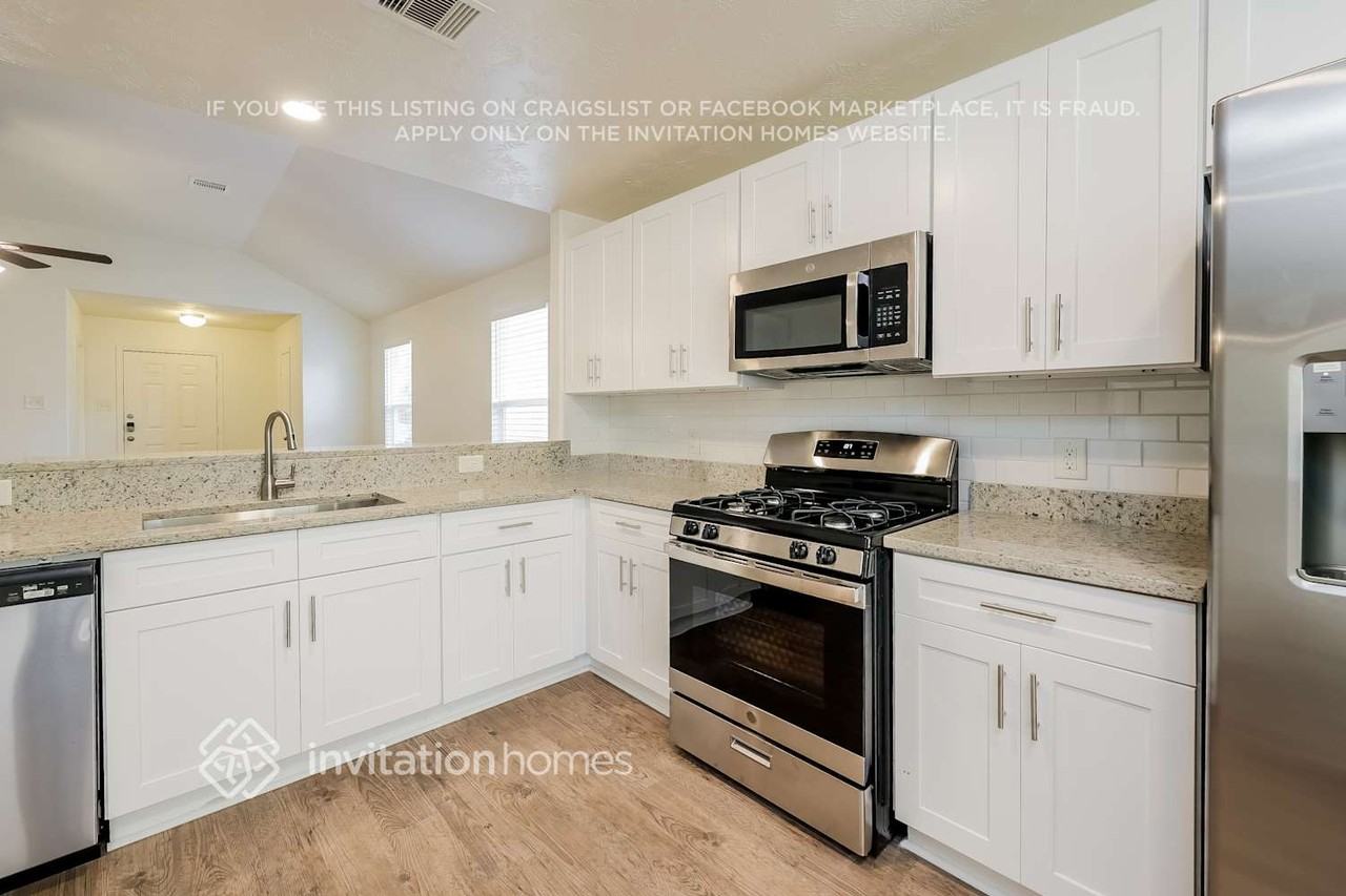 922 Doubletree Glen Drive - Photo 7 of 17