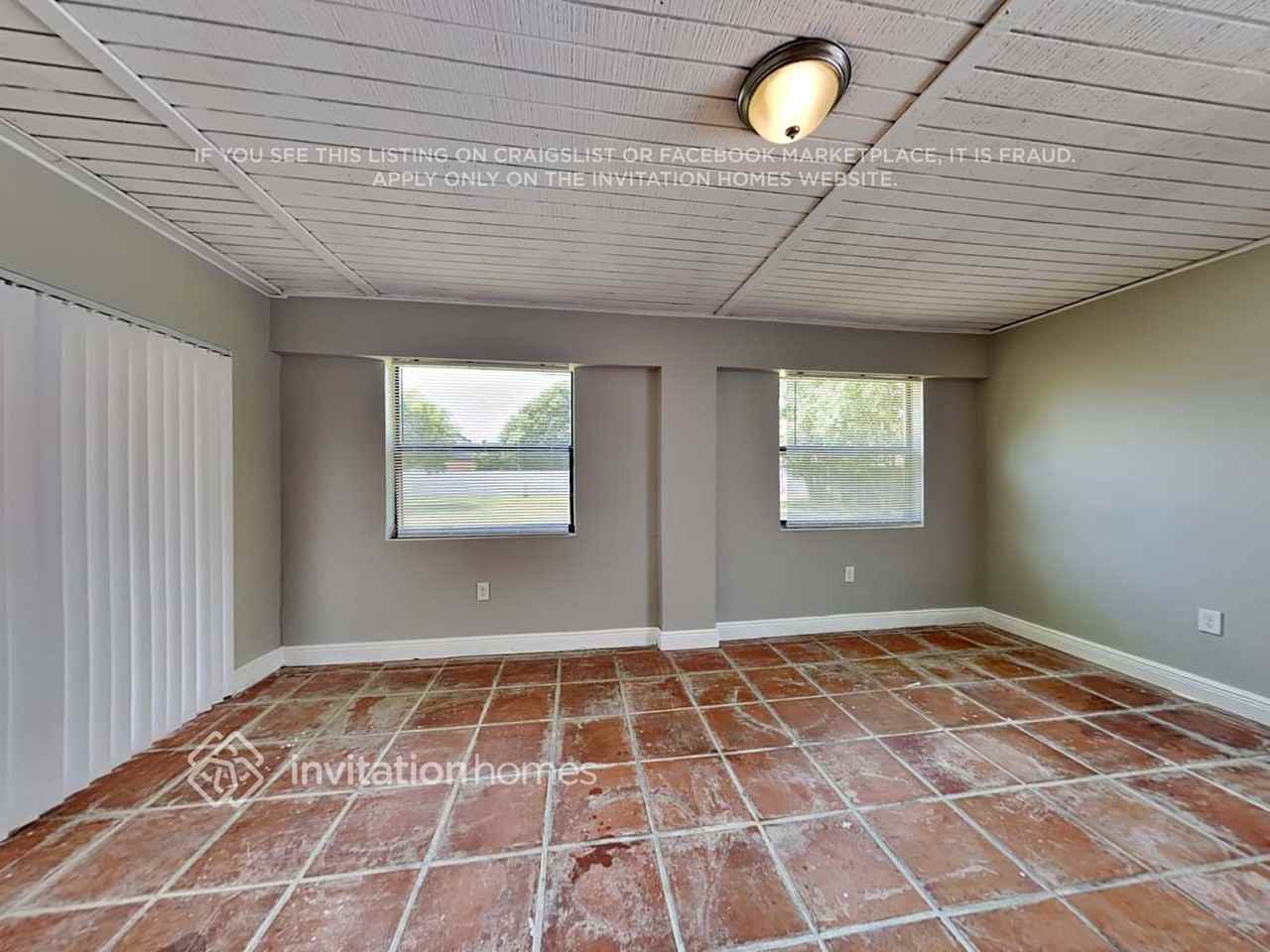 12530 Southwest 204th Street - Photo 5 of 24