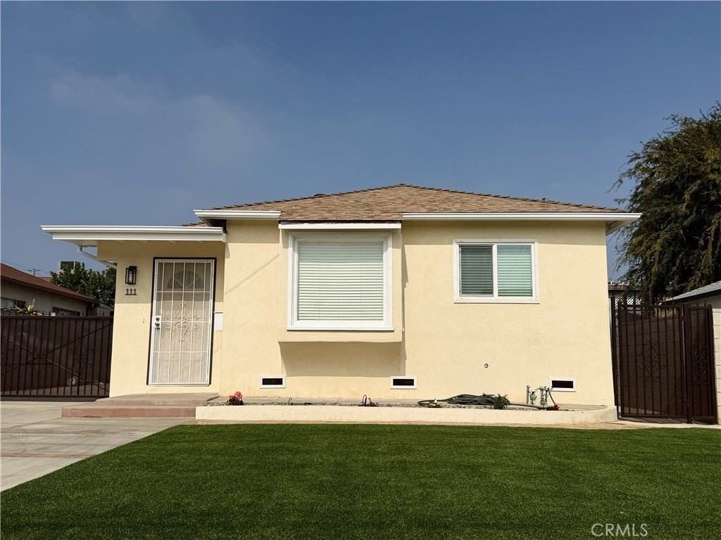 111 E Newby Ave - Photo 2 of 19