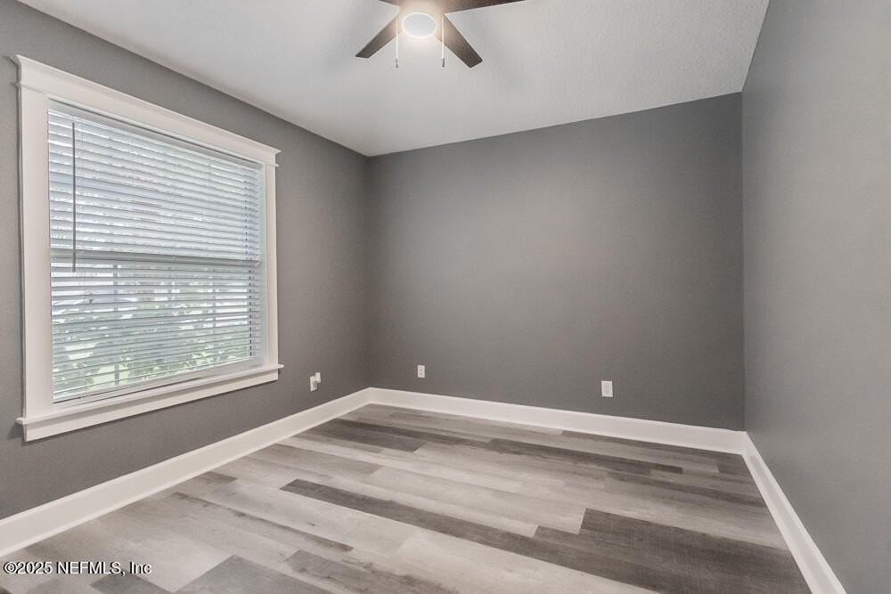 1751 Hollow Glen Dr - Photo 7 of 23