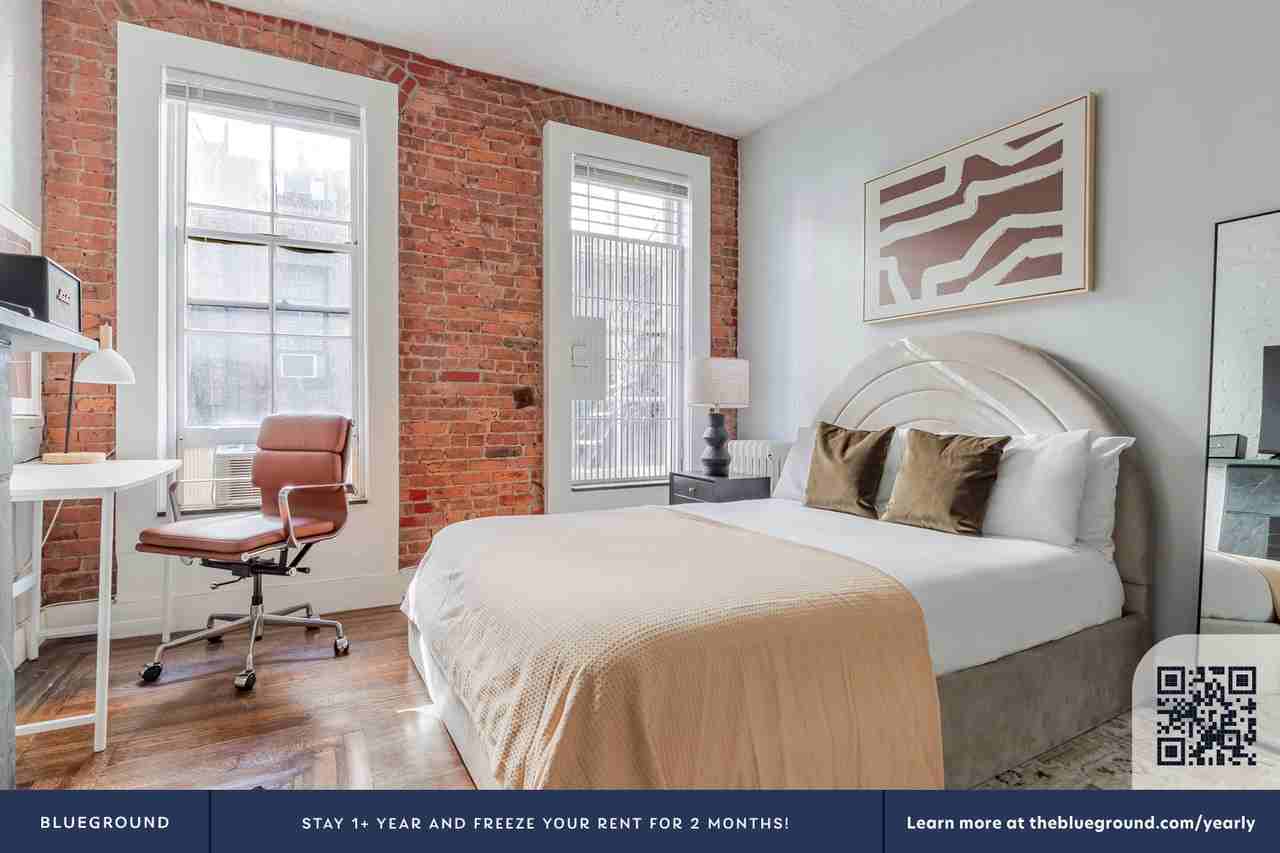 51 Leroy Street - Photo 7 of 18