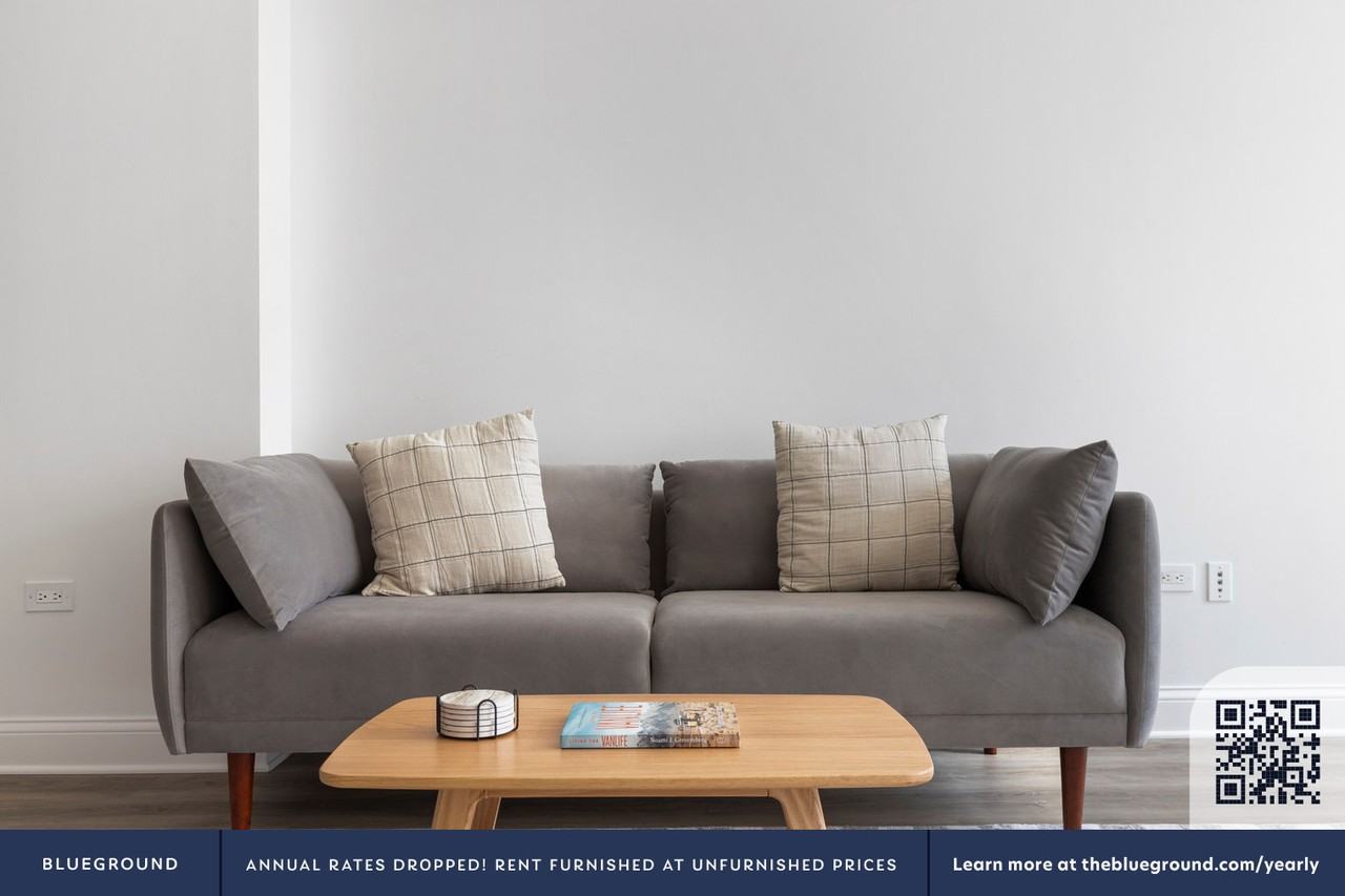 2 W Delaware Pl #1285 - Photo 4 of 20