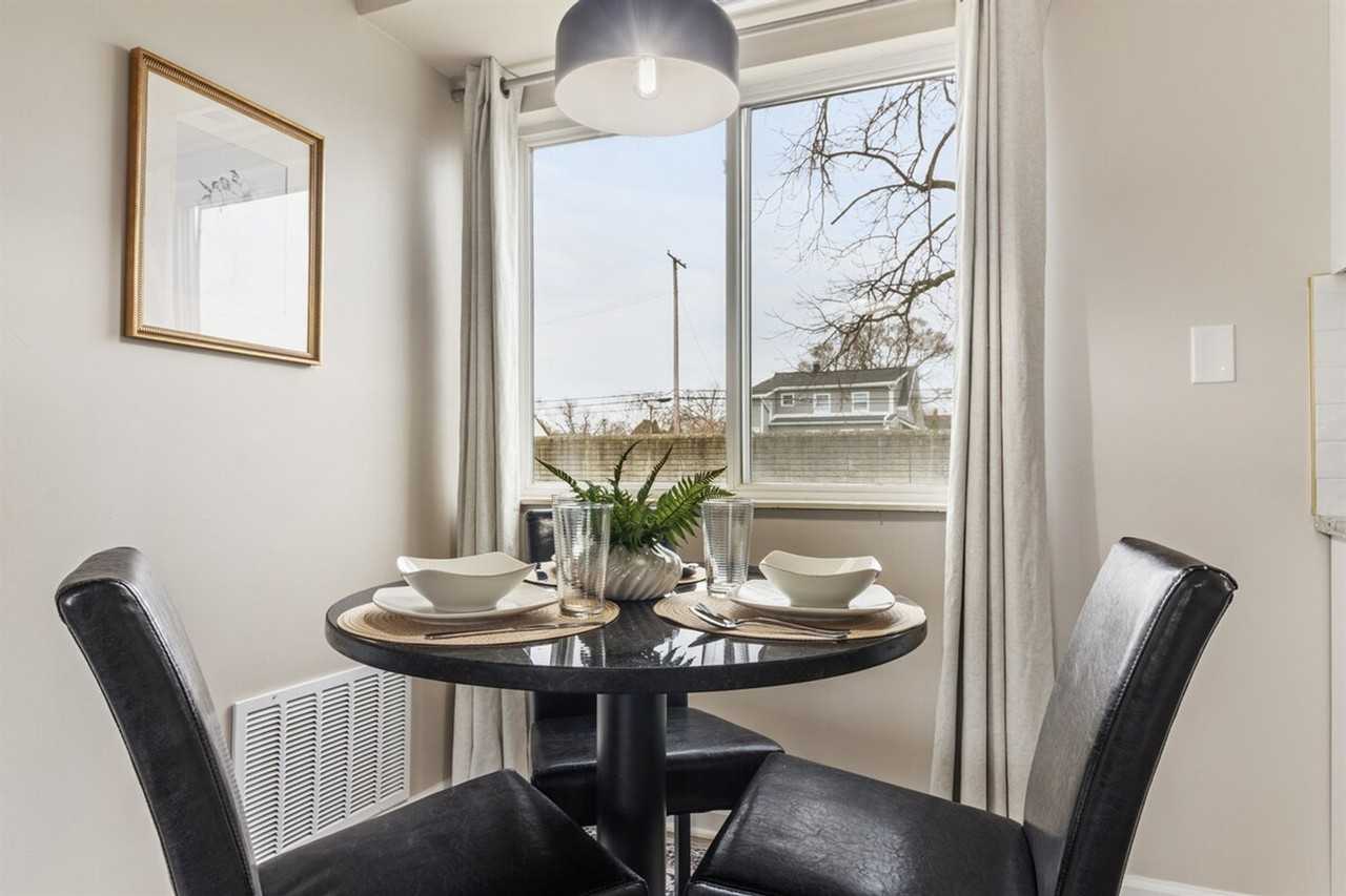 18365 Sharon Ln #1032367P - Photo 5 of 25