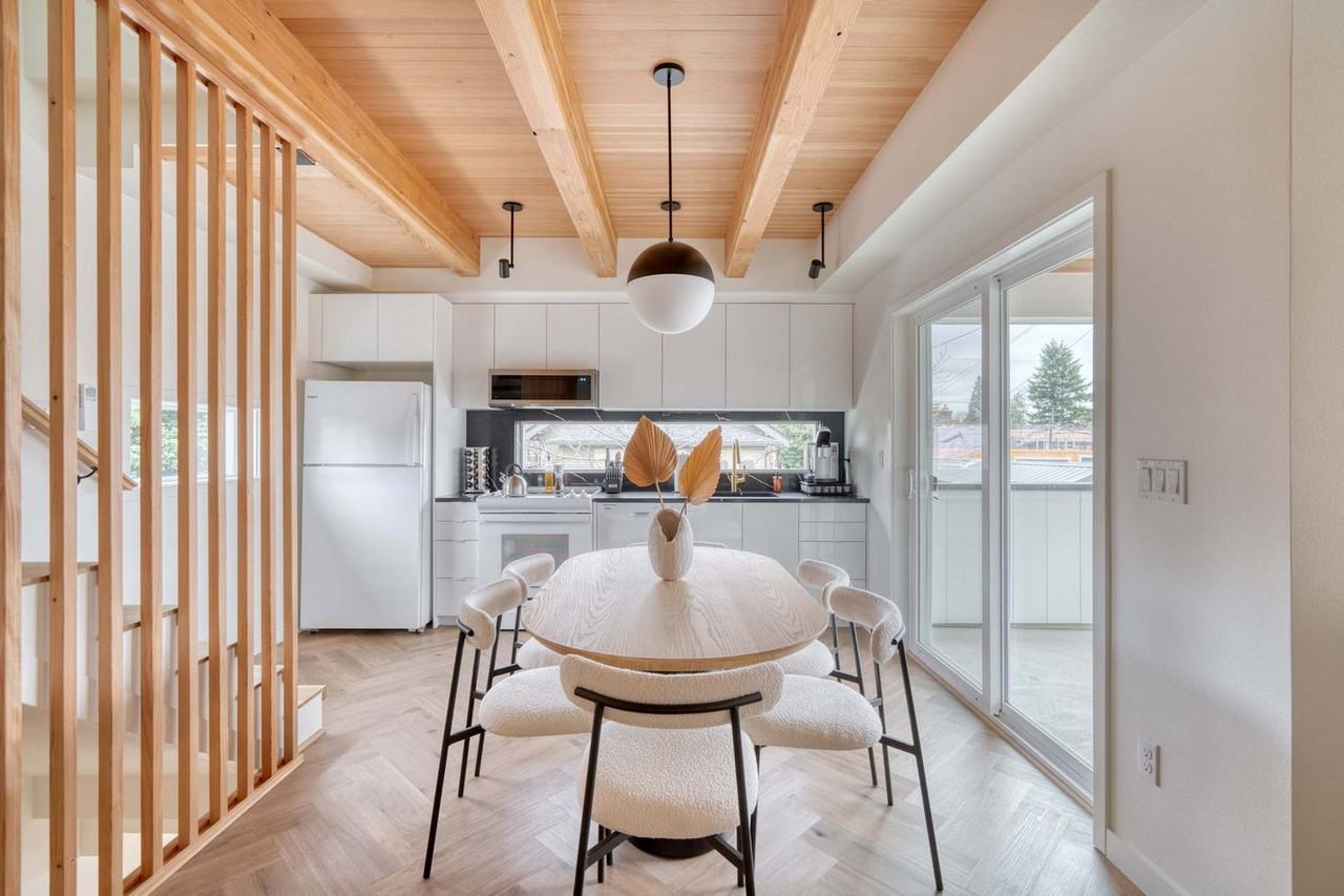 5022 Northeast 26th Avenue - Photo 5 of 44