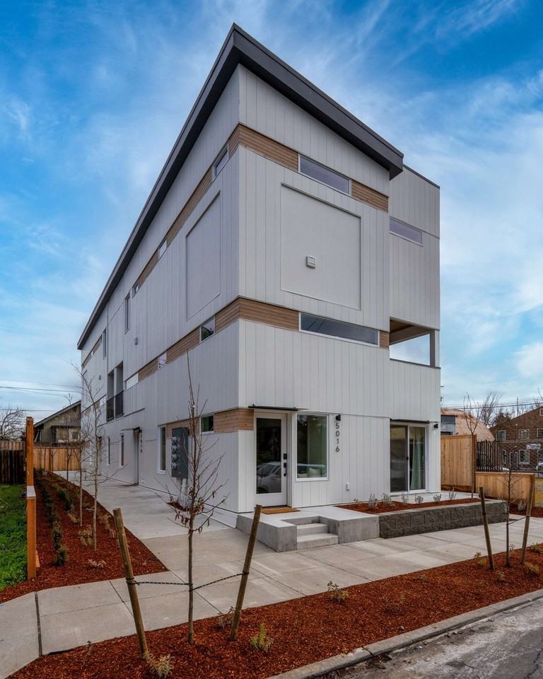 5022 Northeast 26th Avenue - Photo 6 of 44