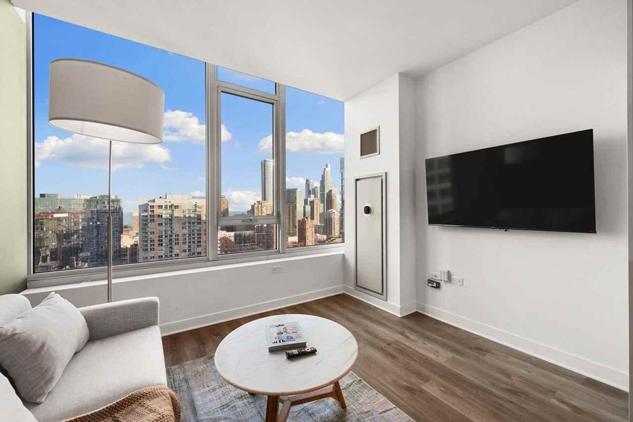 720 S Wells St #1310542P - Photo 2 of 31