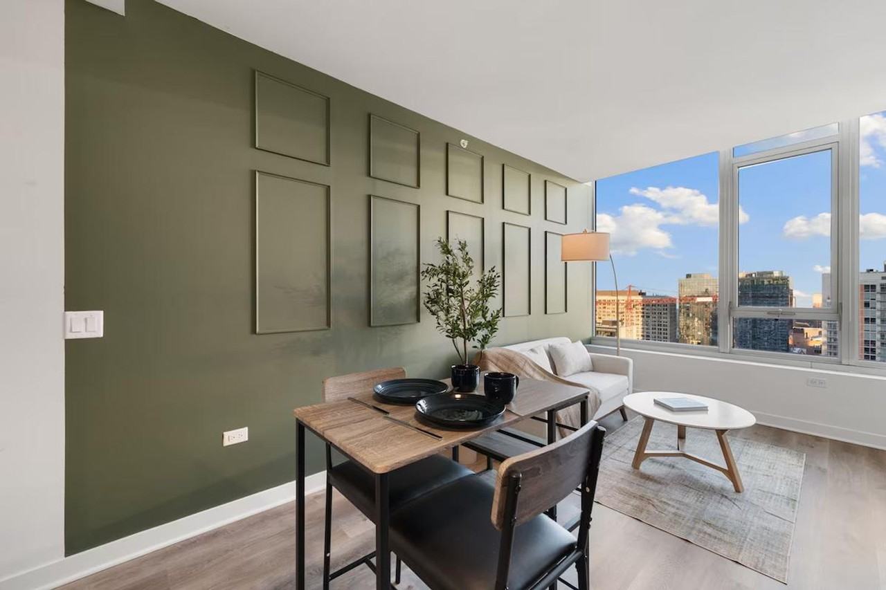 720 S Wells St #1310542P - Photo 3 of 31