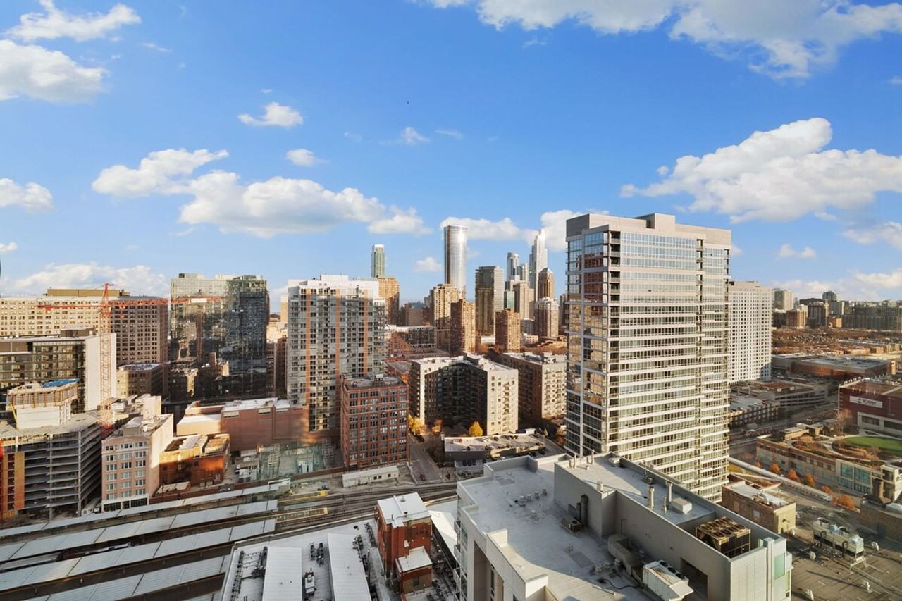 720 S Wells St #1310542P - Photo 6 of 31