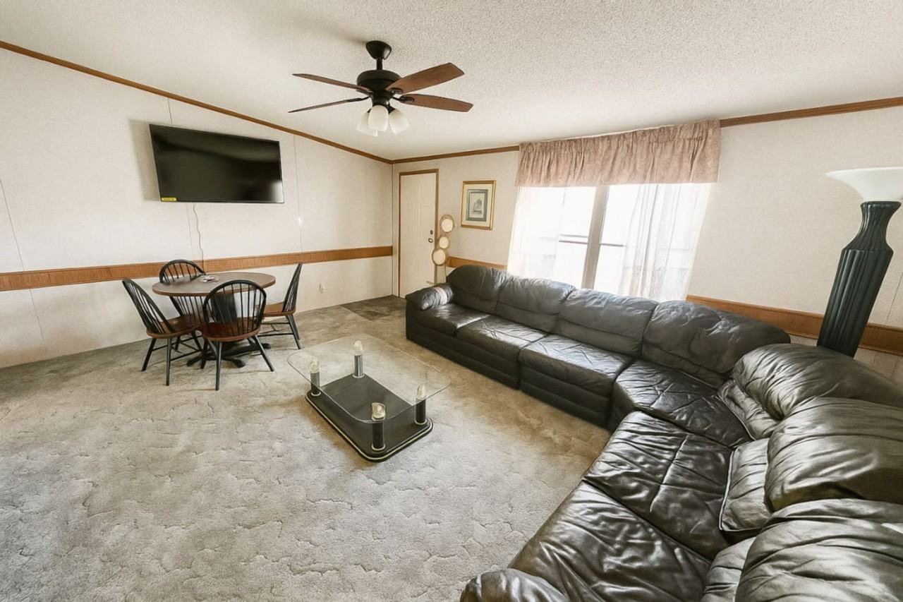 44 Heinle Rd #1328125P - Photo 5 of 39